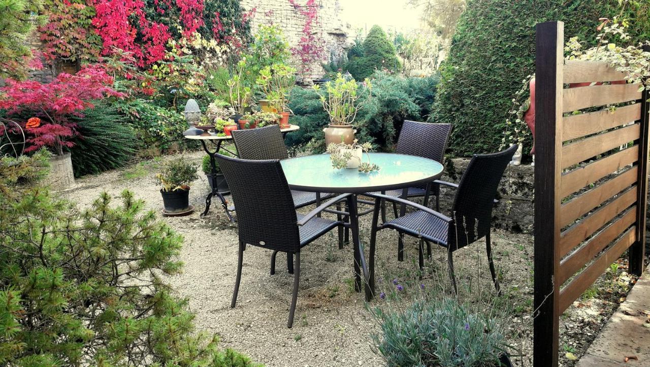 Le Cadran Solaire Romance Classe 3 Etoiles Et 3 Cles Sancey 外观 照片