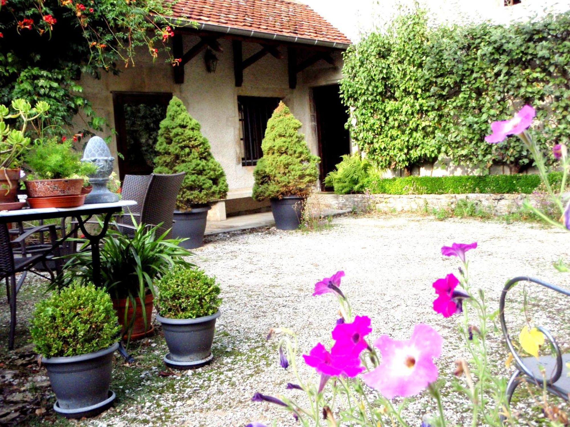 Le Cadran Solaire Romance Classe 3 Etoiles Et 3 Cles Sancey 外观 照片